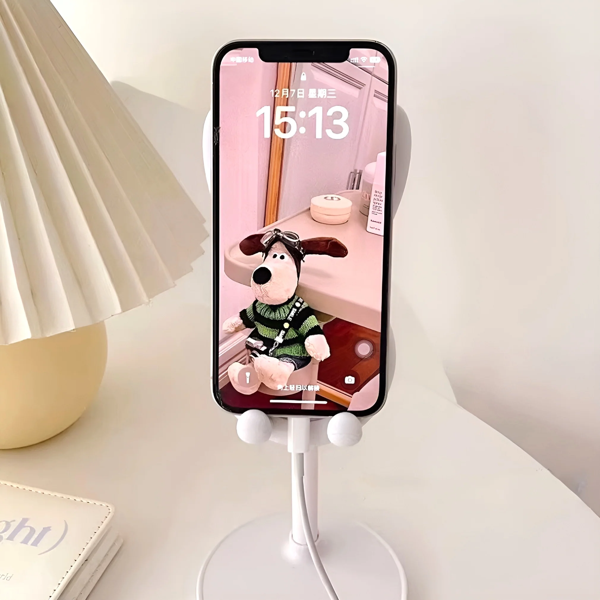 Extendable Bunny Ear Phone Stand