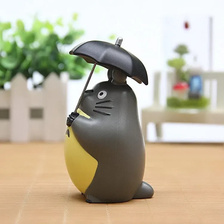 Totoro Figure