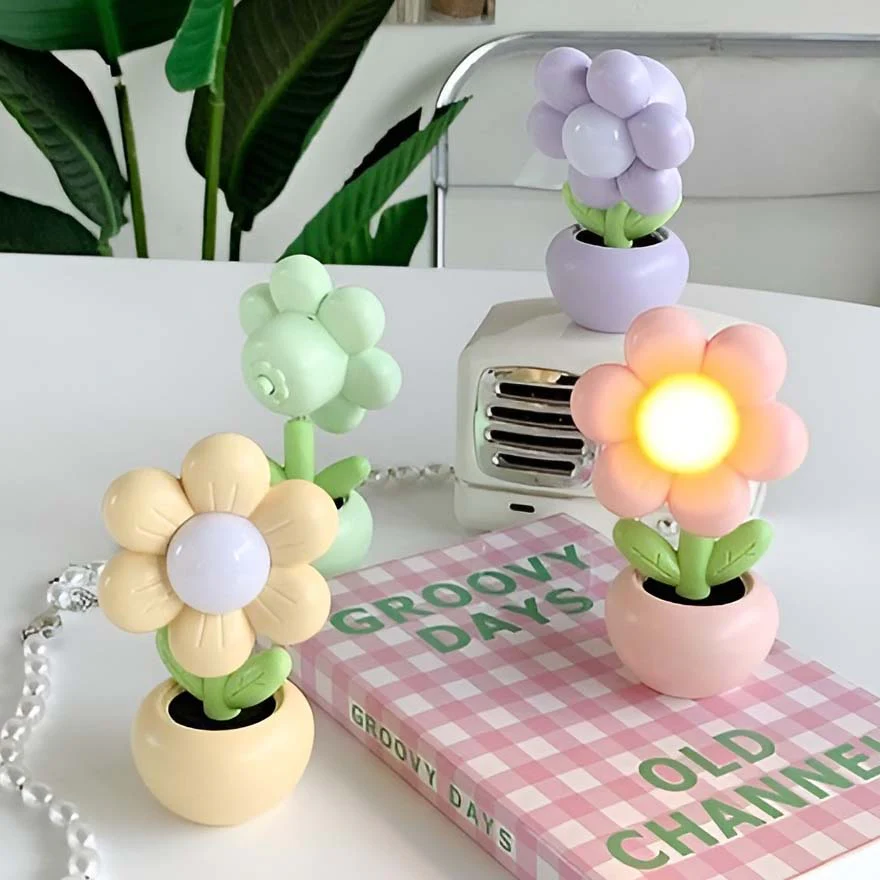Cheerful Bloom Light