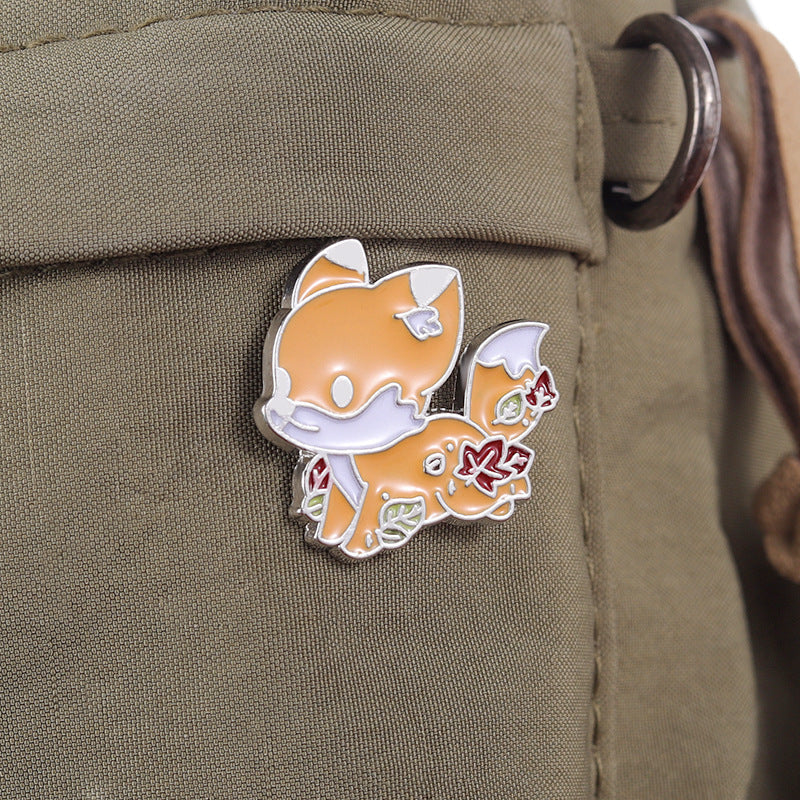 Cute Fox & Fallen Leaves Enamel Pin