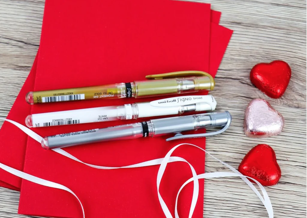 Uni Ball Signo Broad Gel Pen