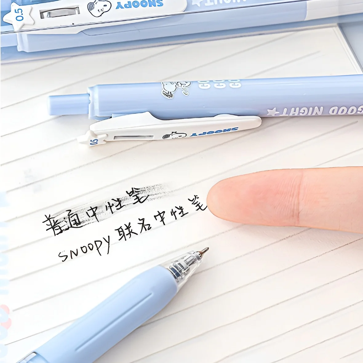 Fuzzy Snoopy Dreamy Gel Pen Set of 4