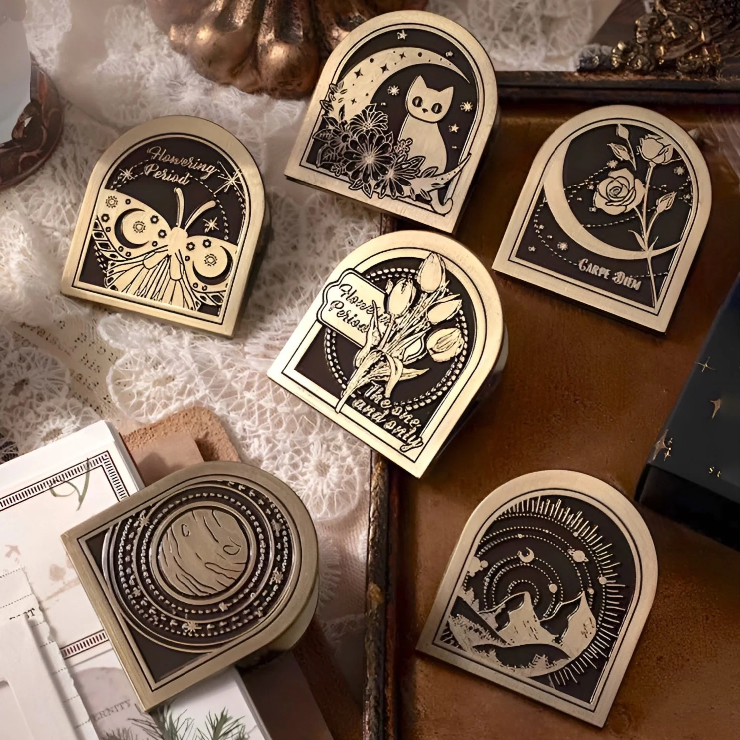 Vintage Style Archival Clip