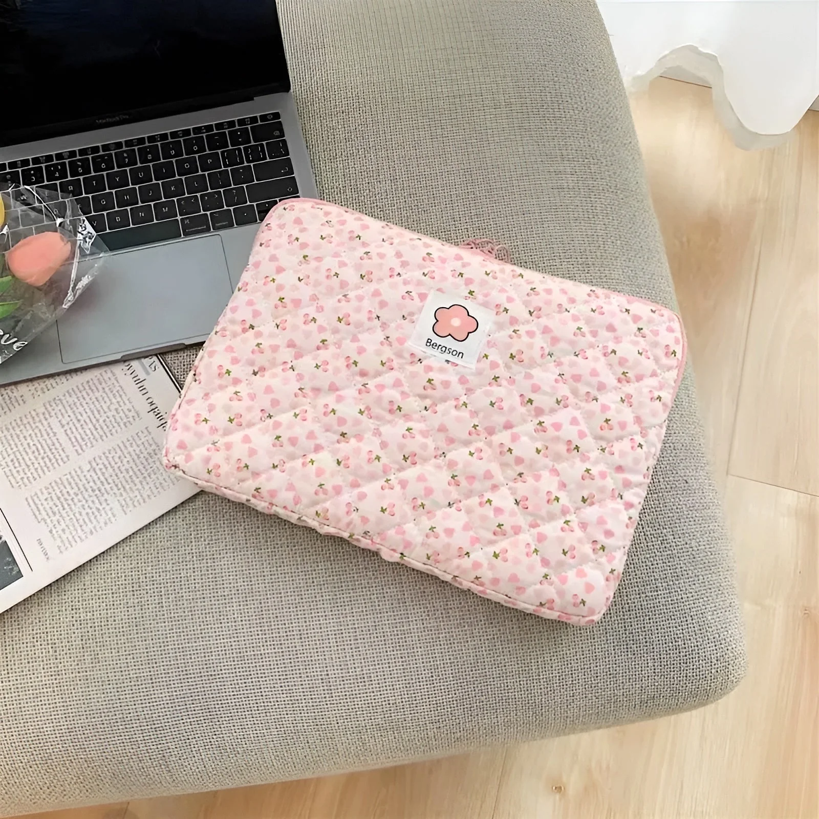 Floral Pattern Laptop Sleeve