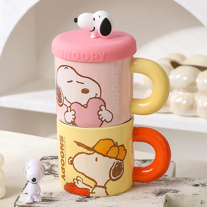 Snoopy Hug Mug