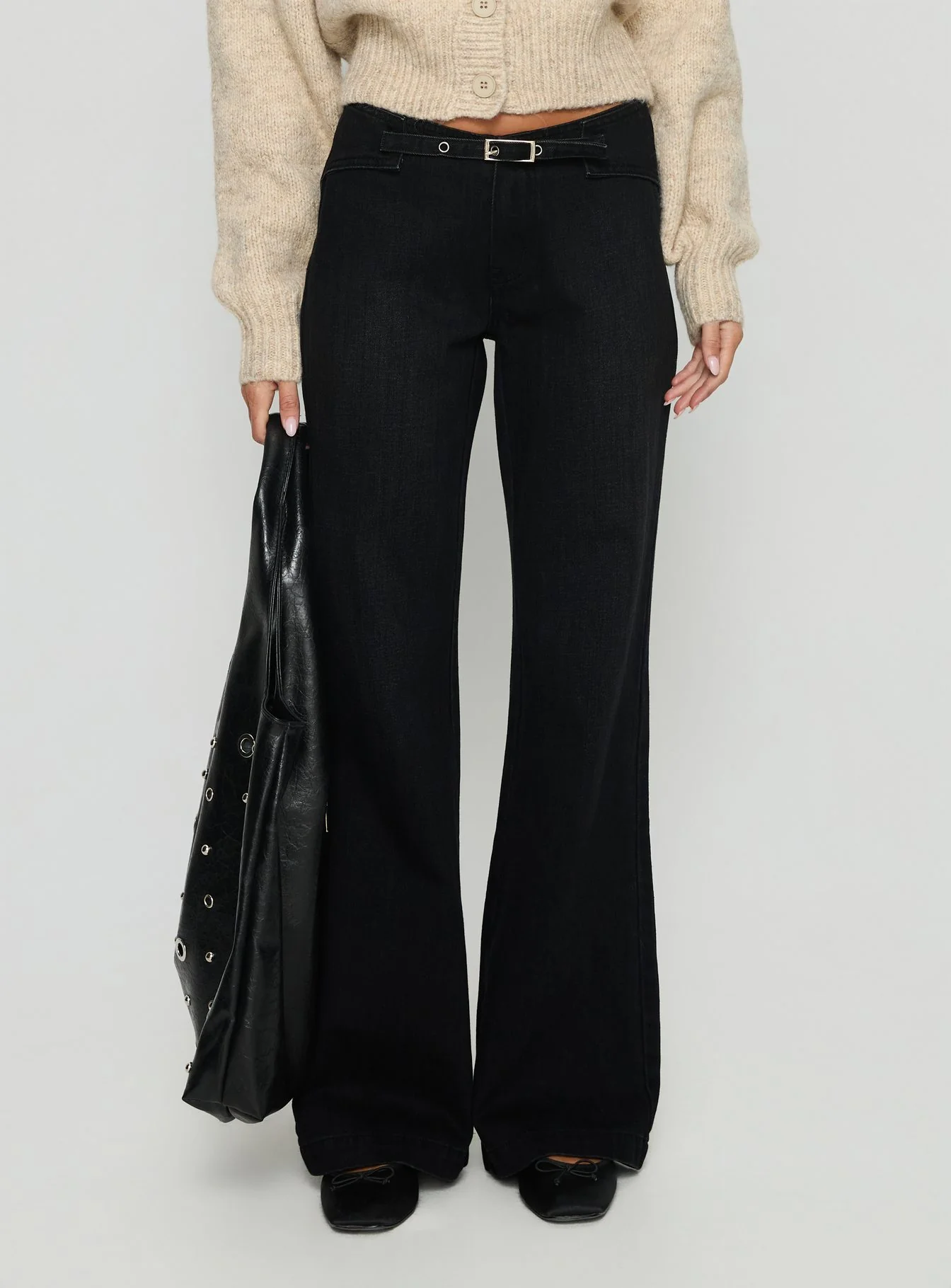 Slow Ride Mid Rise Bootleg Belted Jeans Washed Black