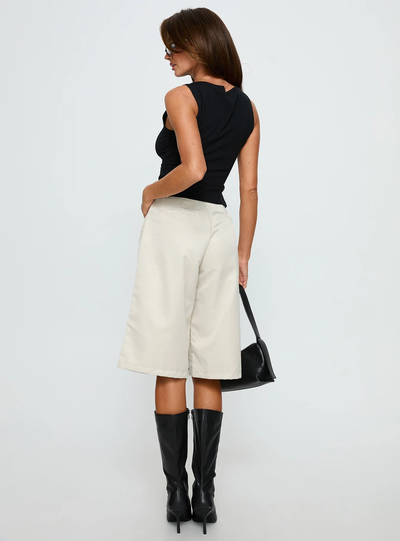 Jakai Longline Tailored Short Cream