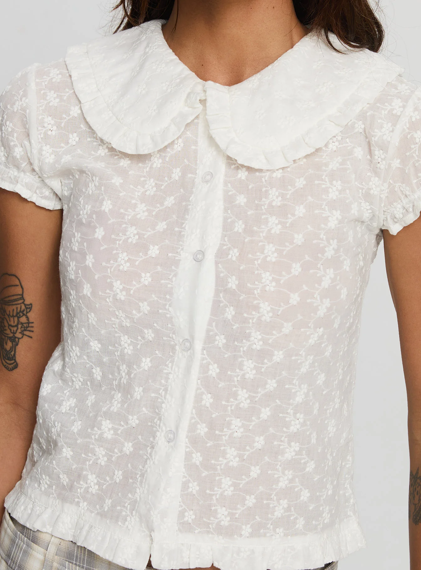 Angellika Oversized Collar Button Up Top White