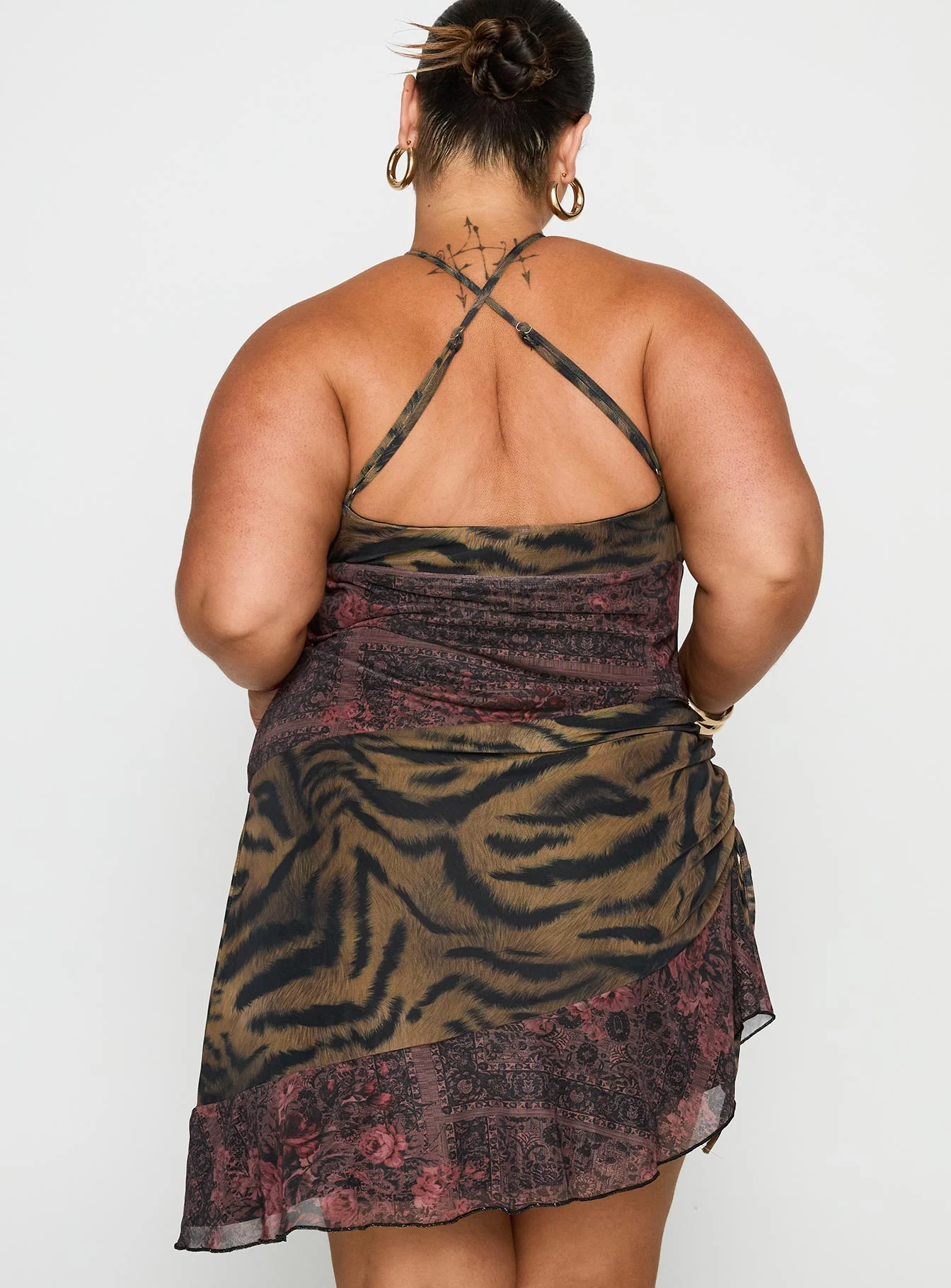 Syrefena Halter Mini Dress Multi Curve