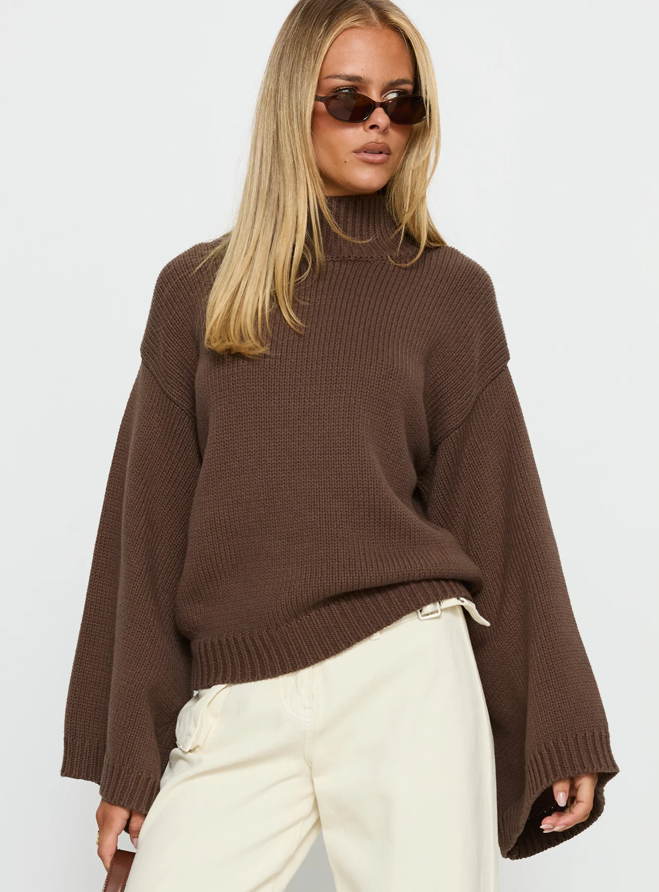 Neriel Funnel Neck Knit Sweater Chocolate