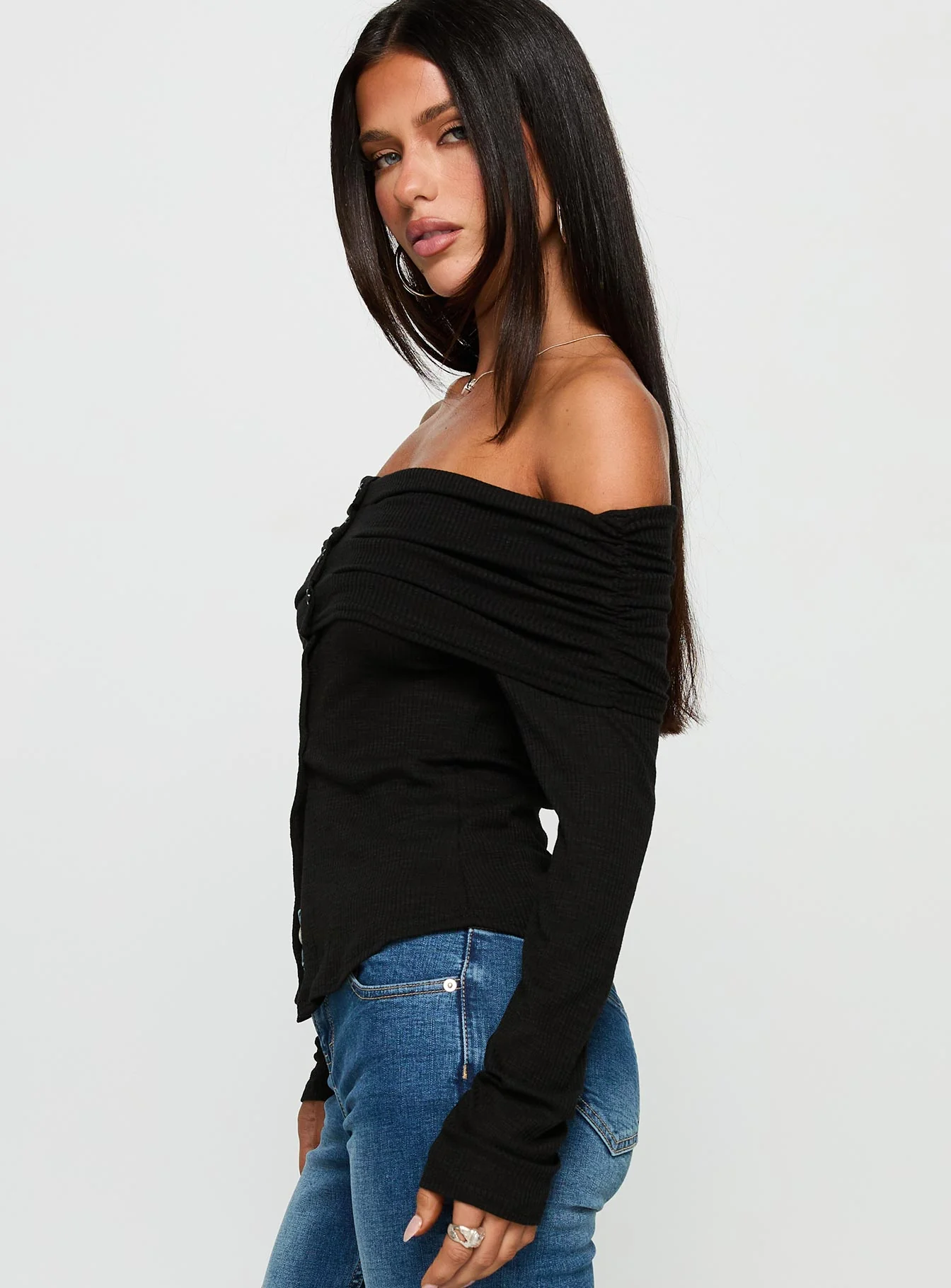 Victorea Off Shoulder Top Black