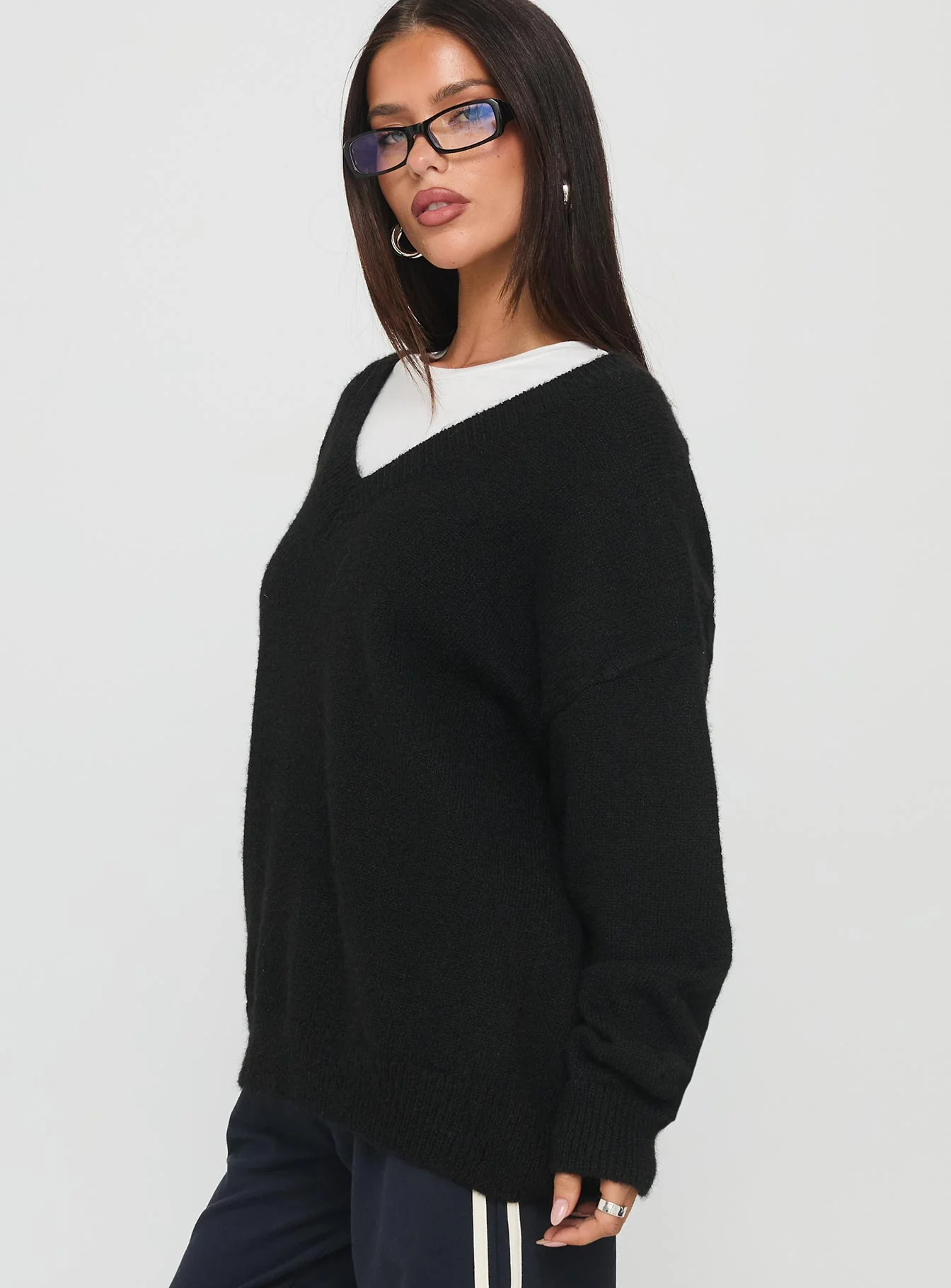 Stay The Night V Neck Knit Sweater Black