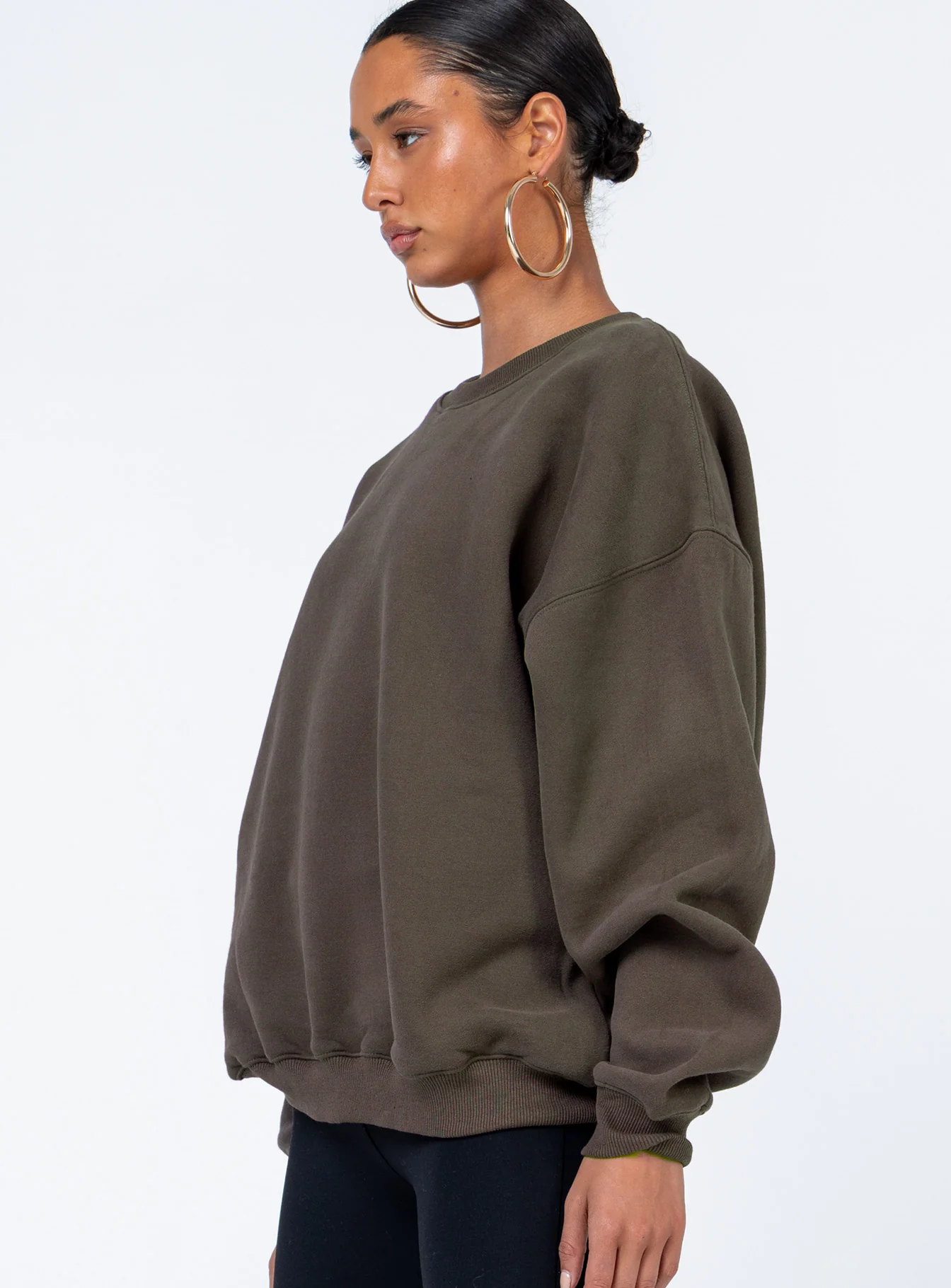 Club Basic Crewneck Sweatshirt Charcoal Brown
