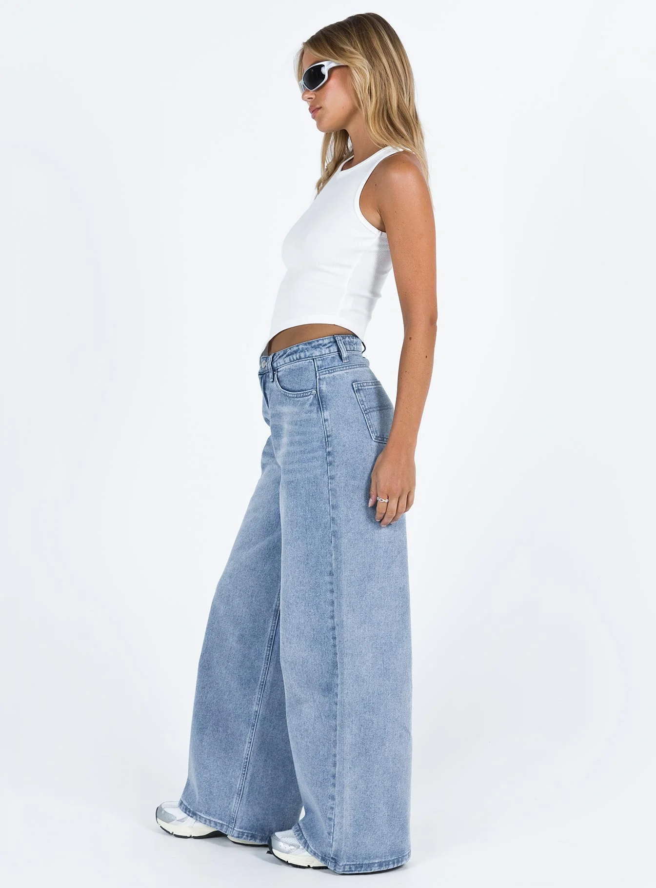Naylor Mid Rise Wide Leg Jeans Light Blue Wash