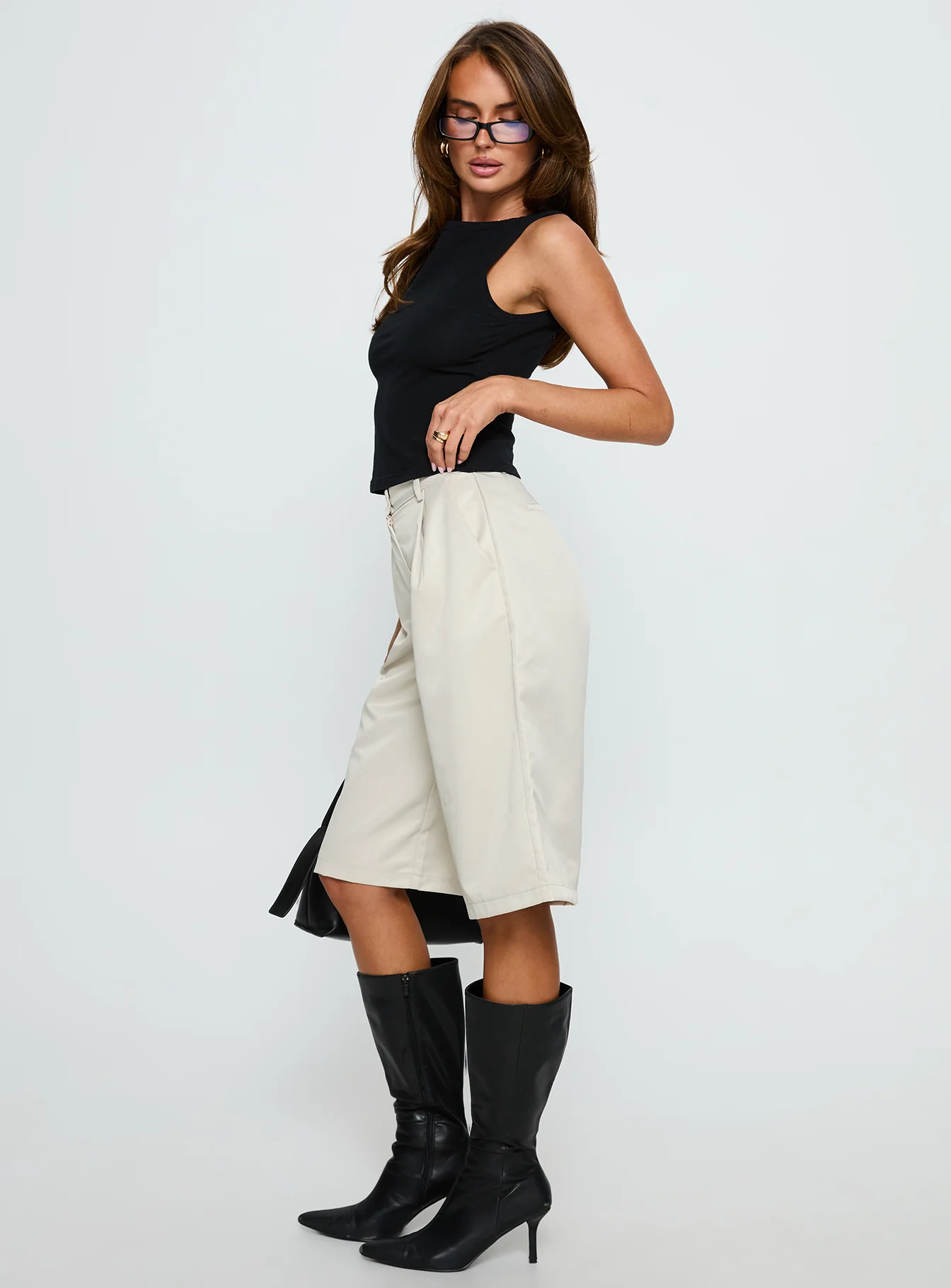 Jakai Longline Tailored Short Cream