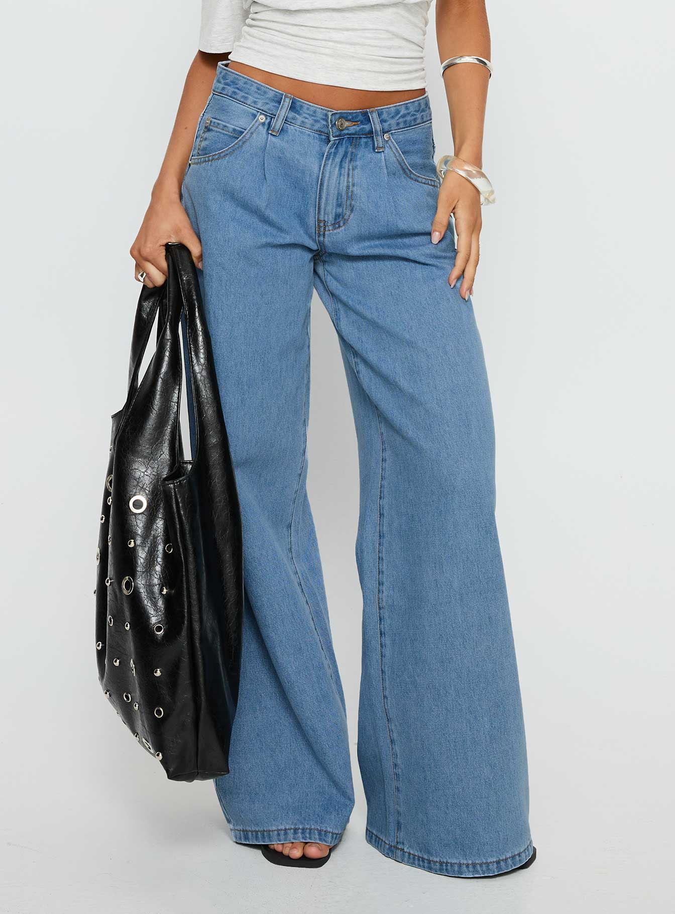 Supercut Low Rise Baggy Pleat Jeans Light Blue Wash
