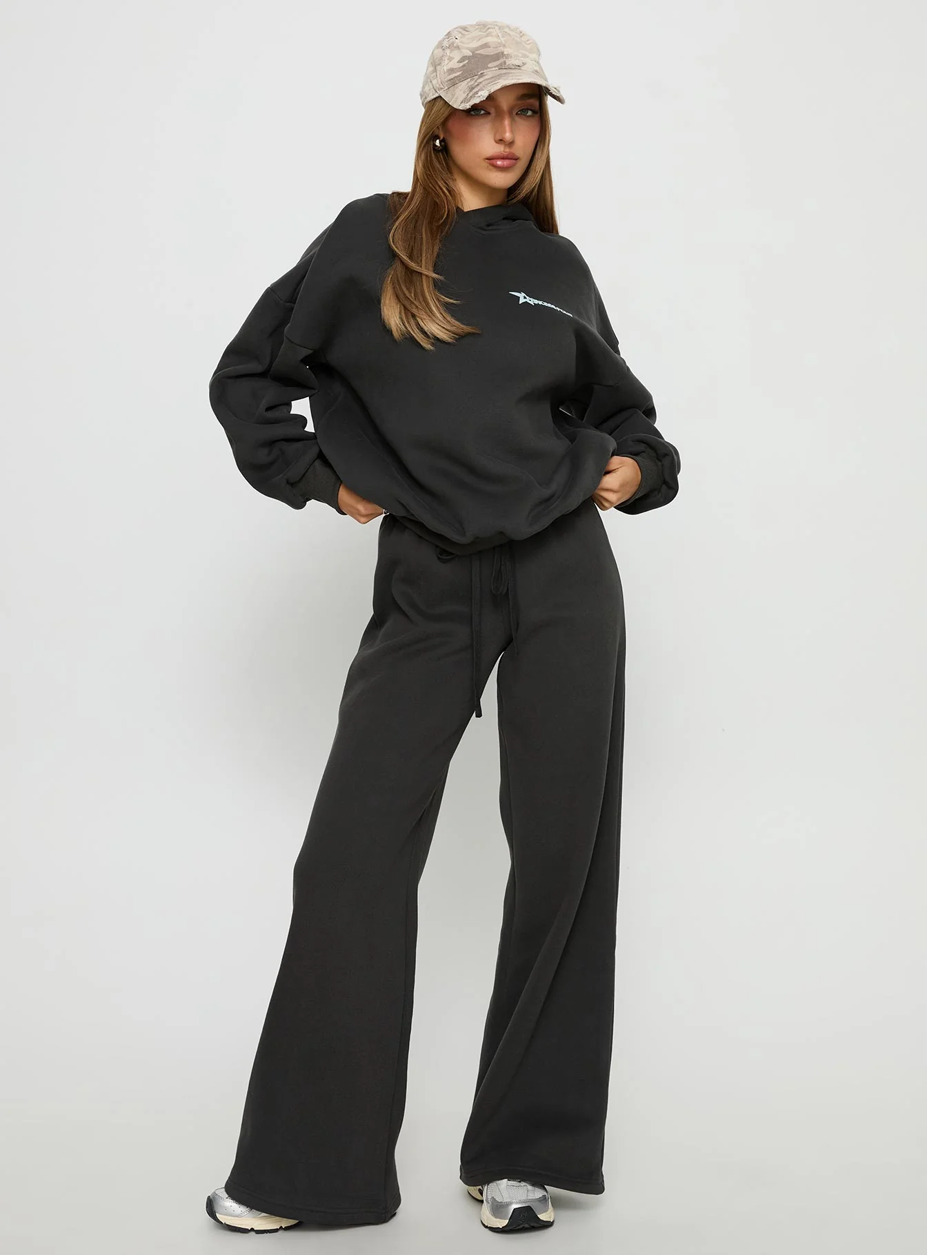 Princess Polly Stargirl Wide Leg Sweat Pants Charcoal