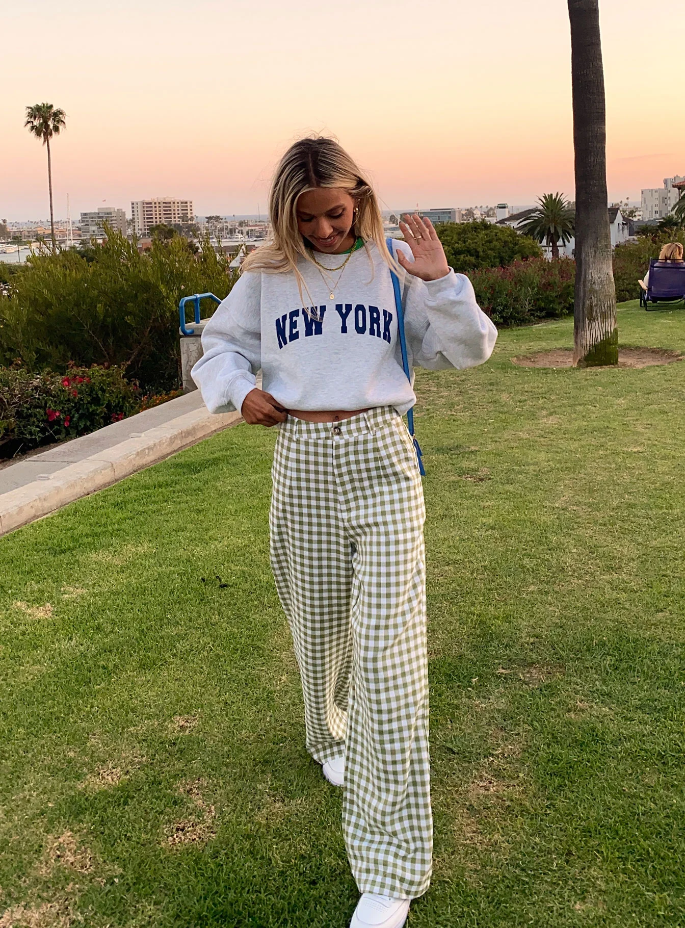 Charlotte Crewneck Sweatshirt Cherub Grey