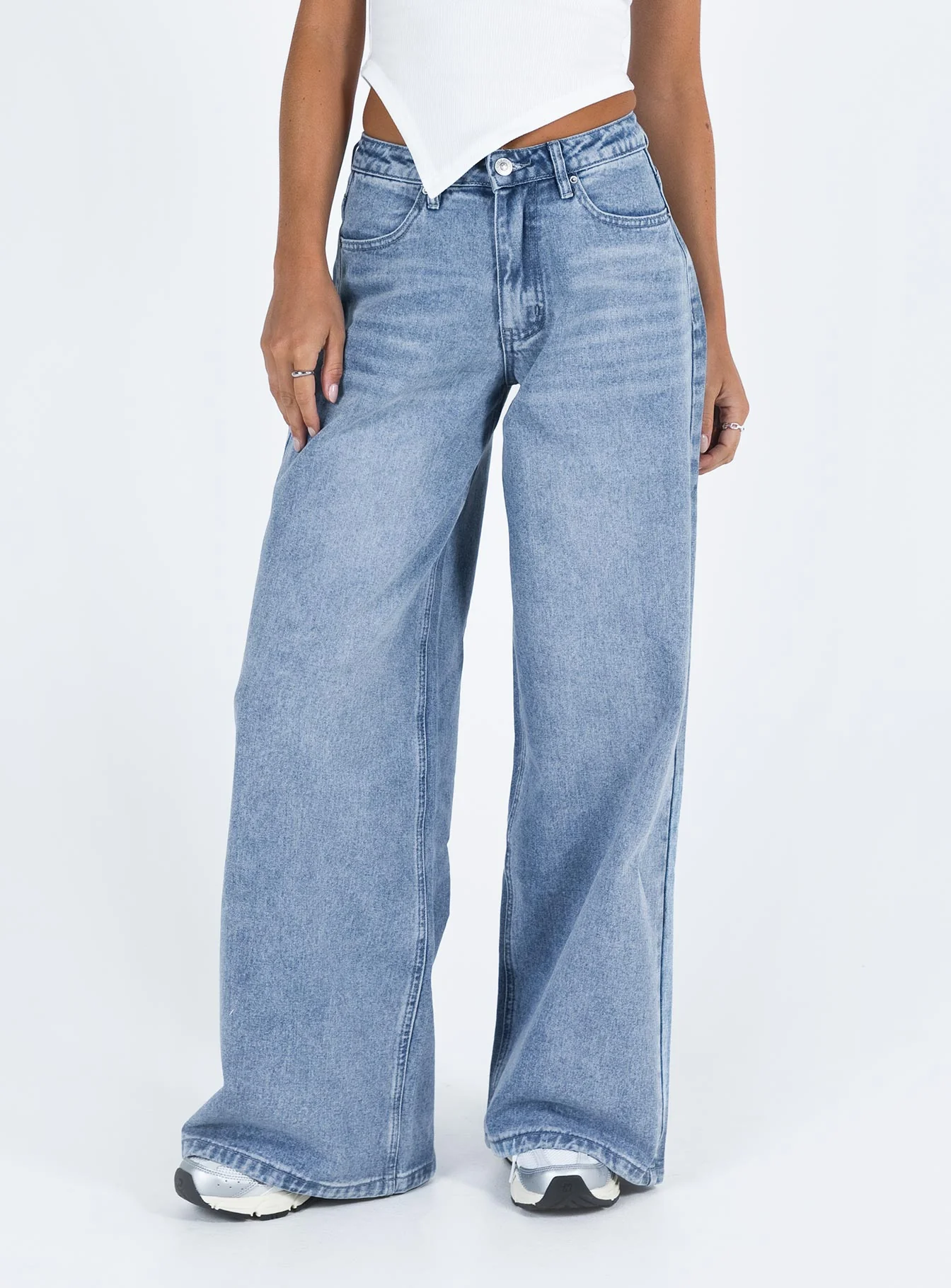 Naylor Mid Rise Wide Leg Jeans Light Blue Wash