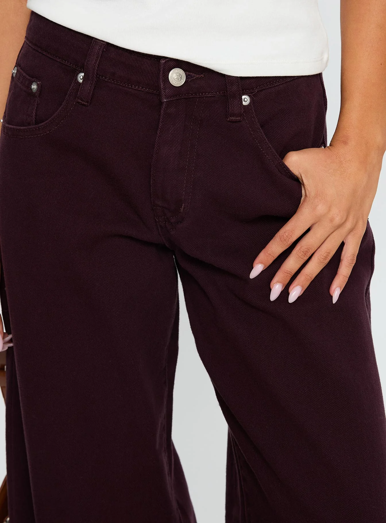 Big News Mid Rise Wide Leg Jeans Currant