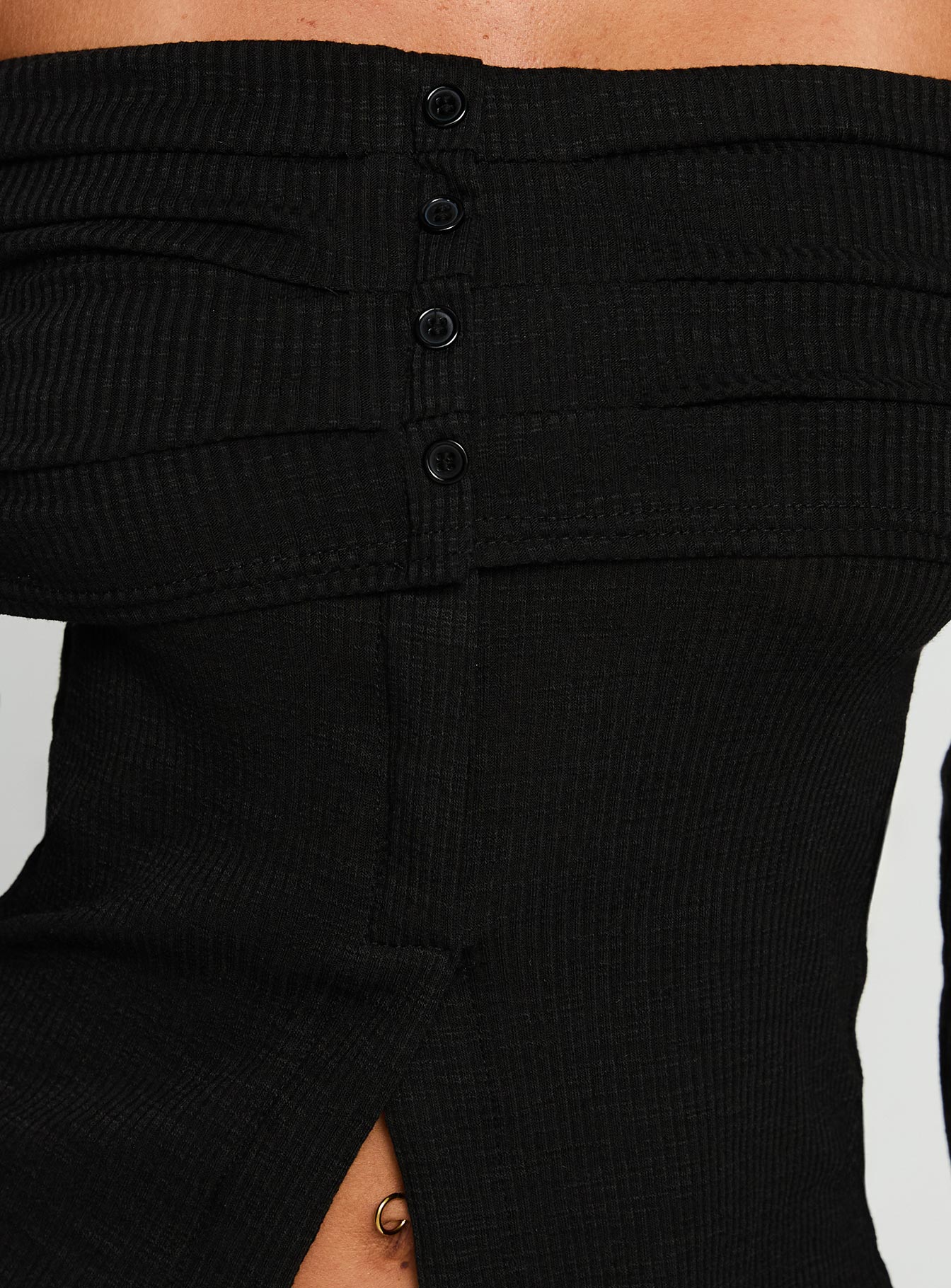 Victorea Off Shoulder Top Black