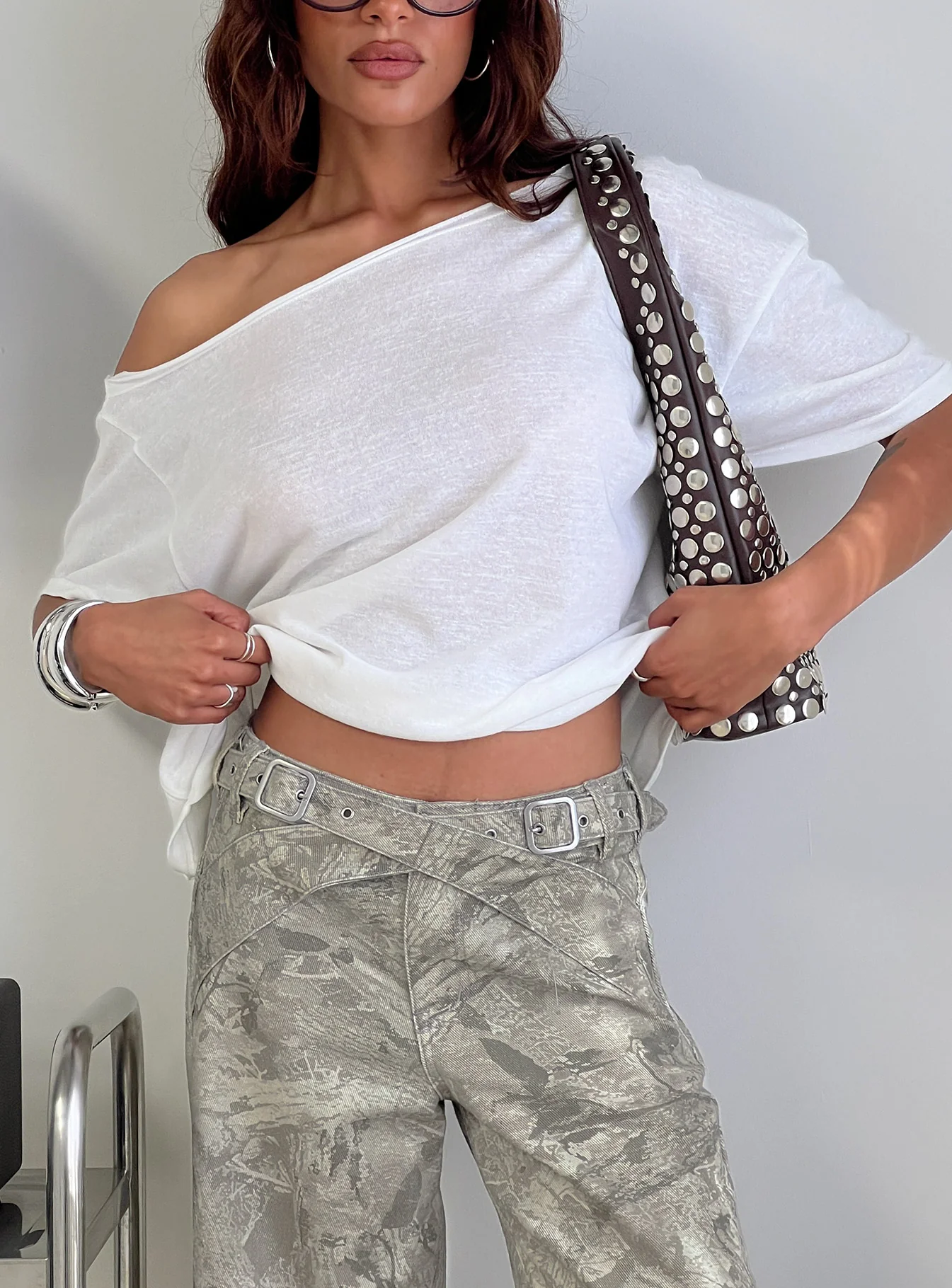 Winny Off Shoulder Tee White