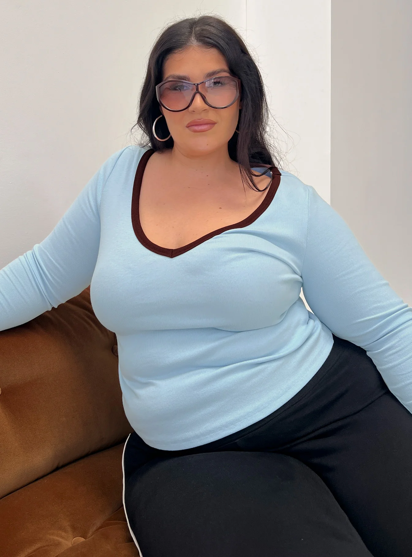 Baseline V Neck Long Sleeve Top Blue / Brown Curve