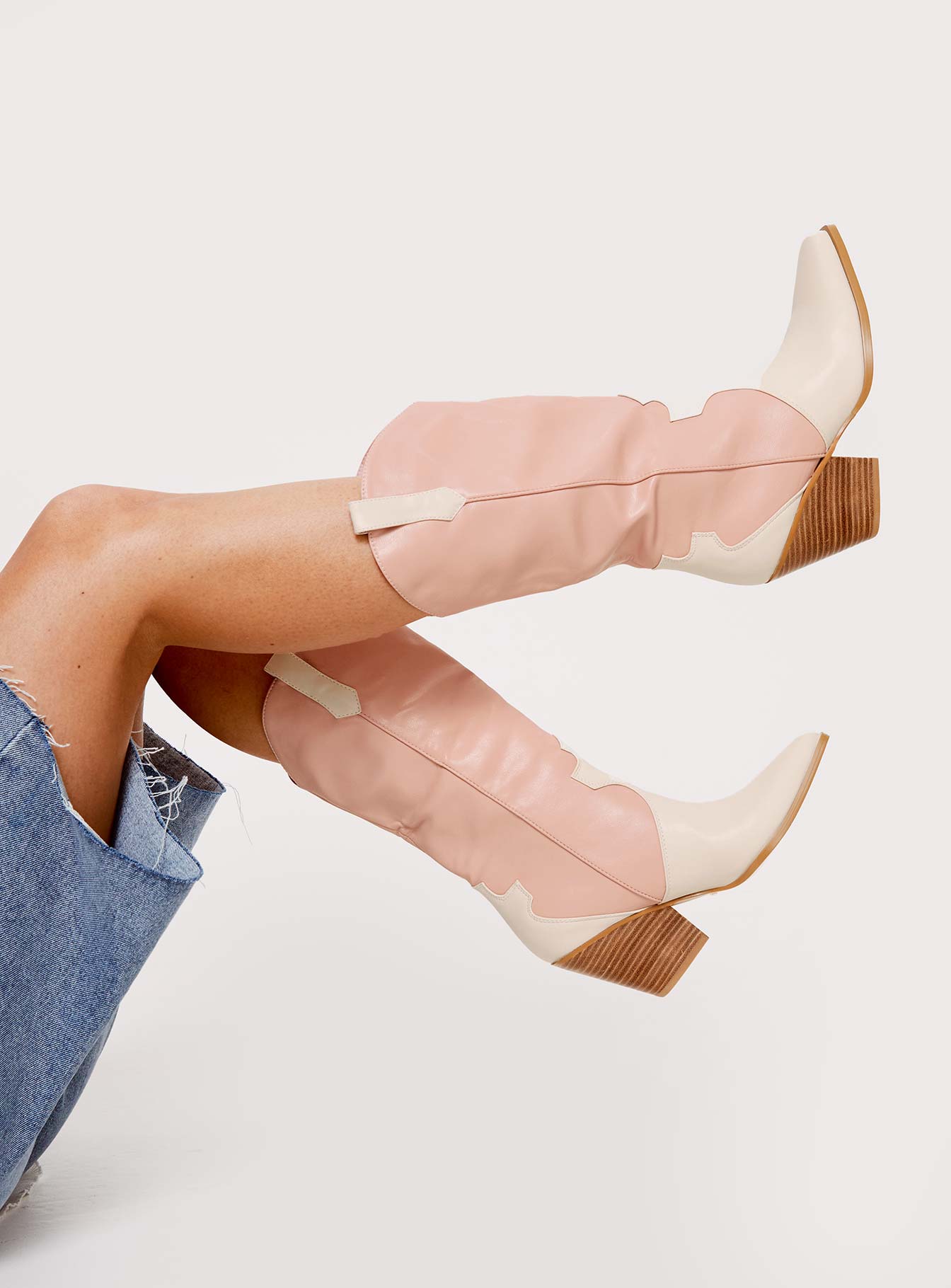 Billini Claudette Boots Pink / White