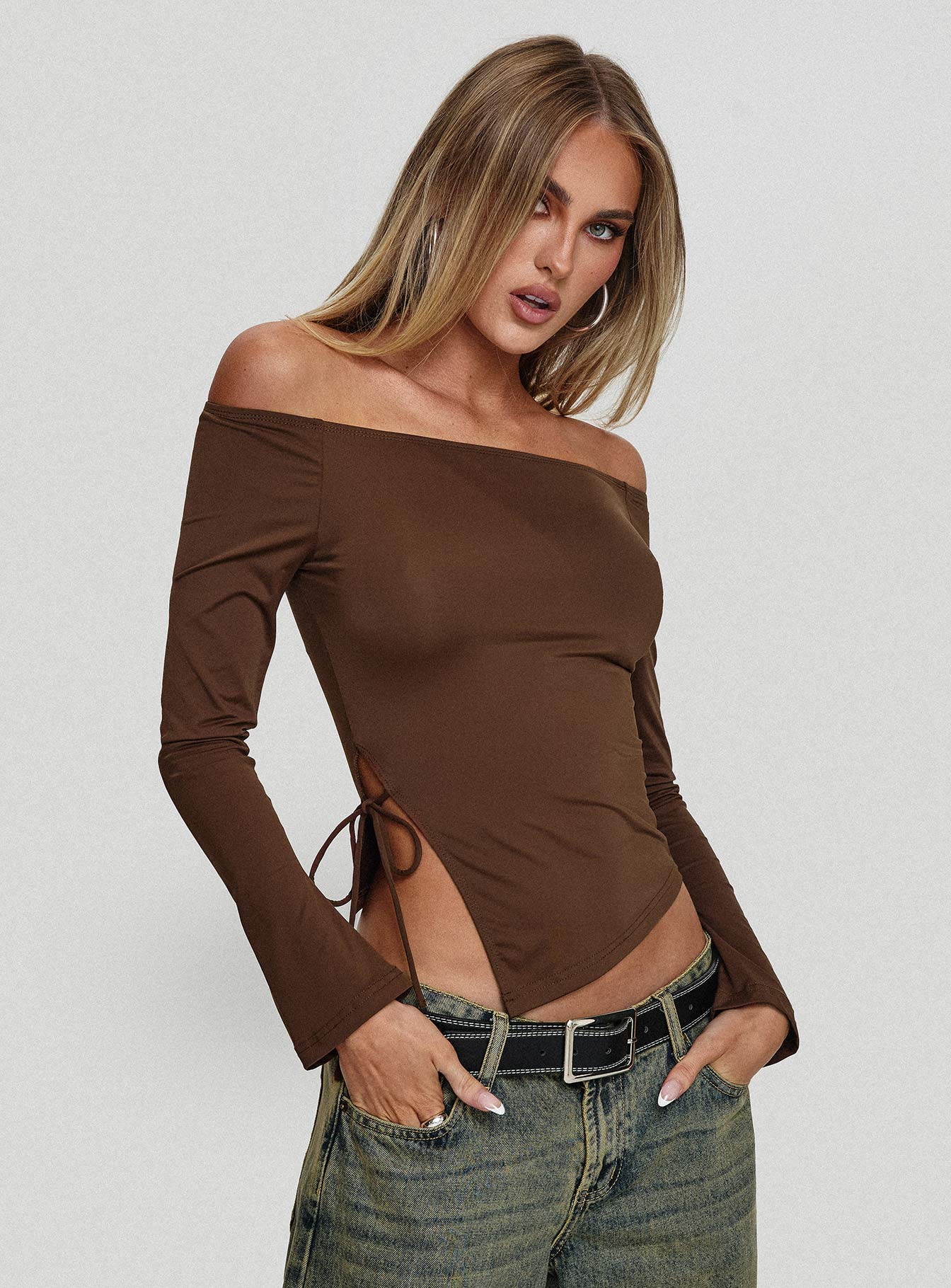 Endellion Off Shoulder Long Sleeve Top Chocolate