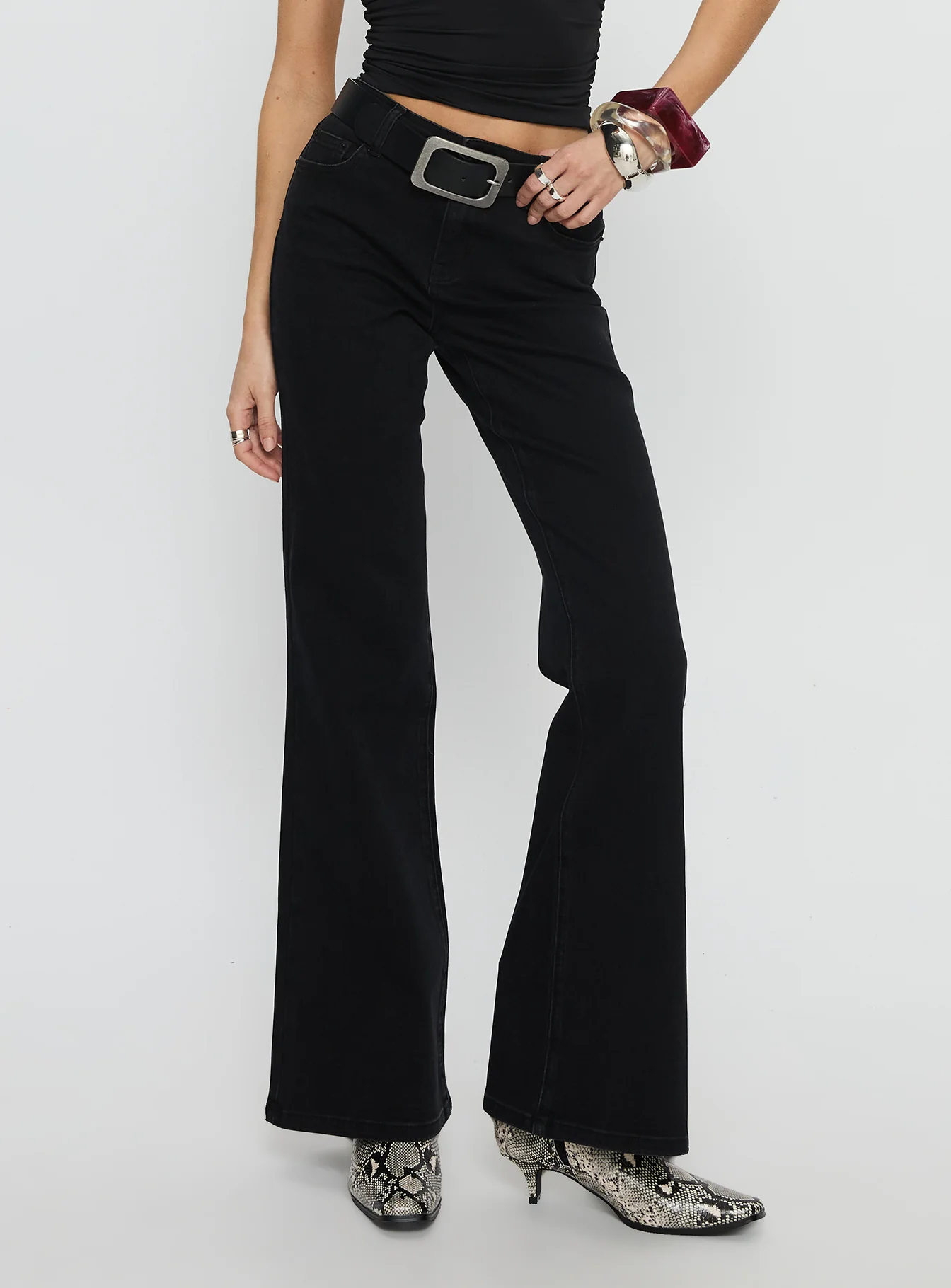 Magic Mirror Mid Rise Bootleg Jeans Washed Black