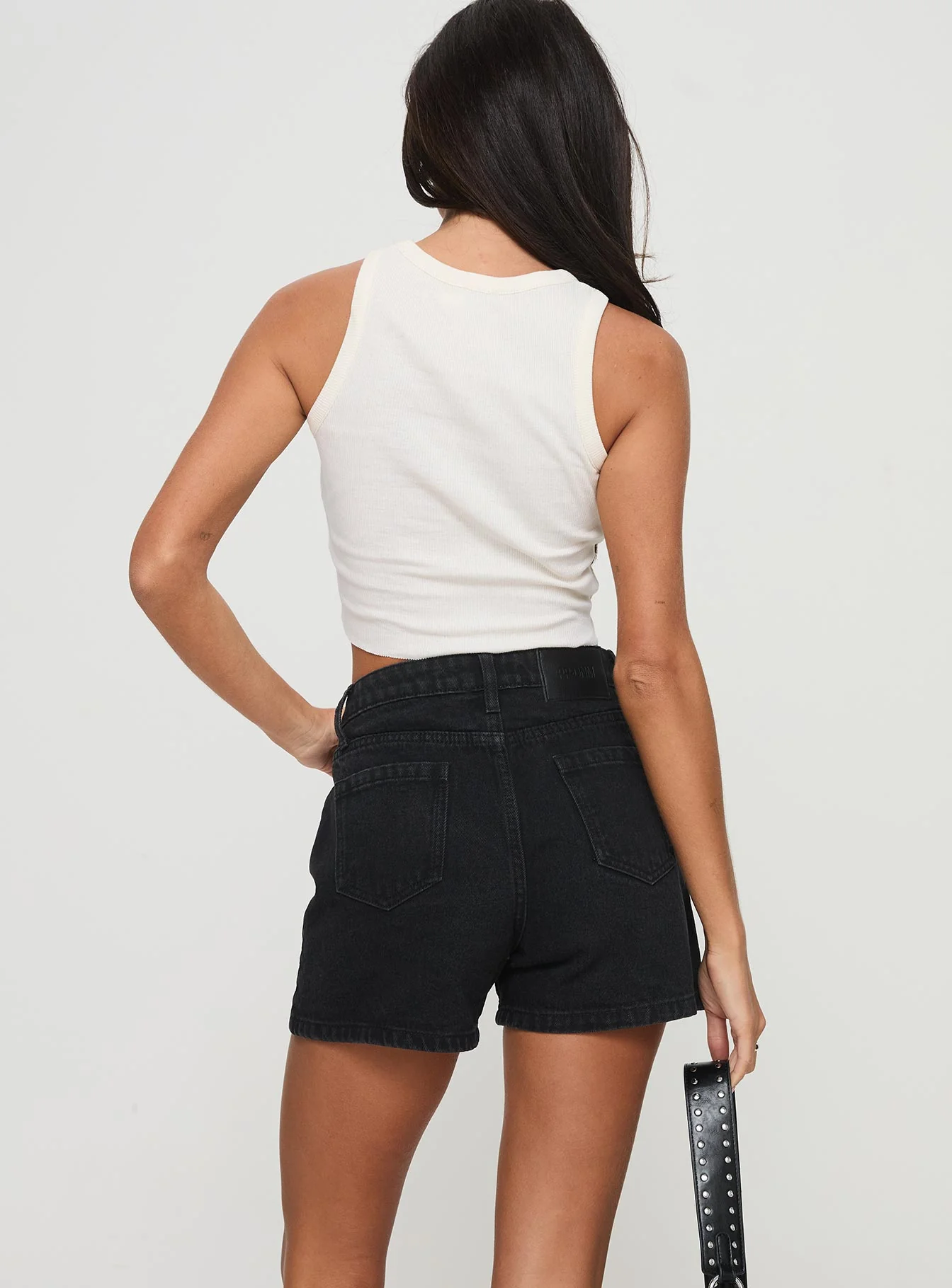 Saldana Shorts Washed Black Denim