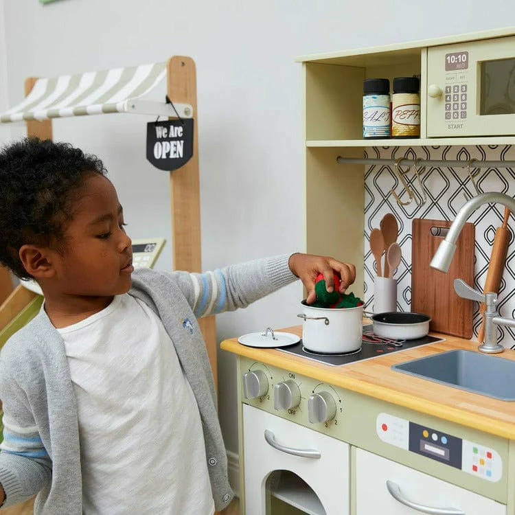 Little Chef Boston Playset
