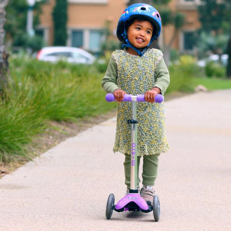Mini Glitter LED Scooter