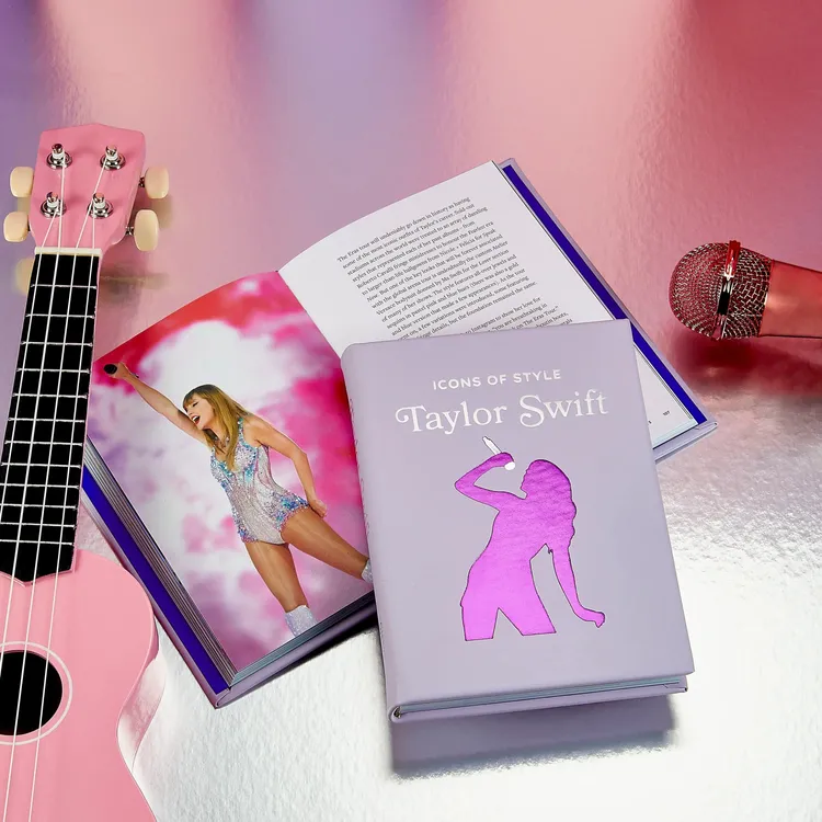 Style Icons: Taylor Swift