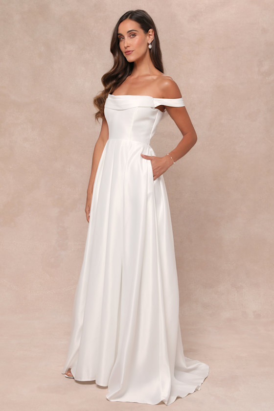 Extraordinary Vow White Off-the-Shoulder Maxi Dress with Pockets