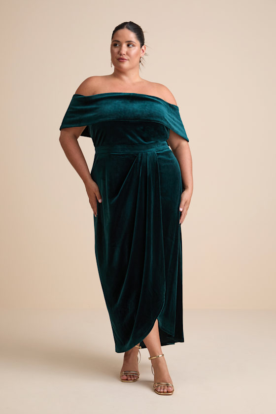 I'm Enchanted Emerald Green Velvet Off-the-Shoulder Maxi Dress
