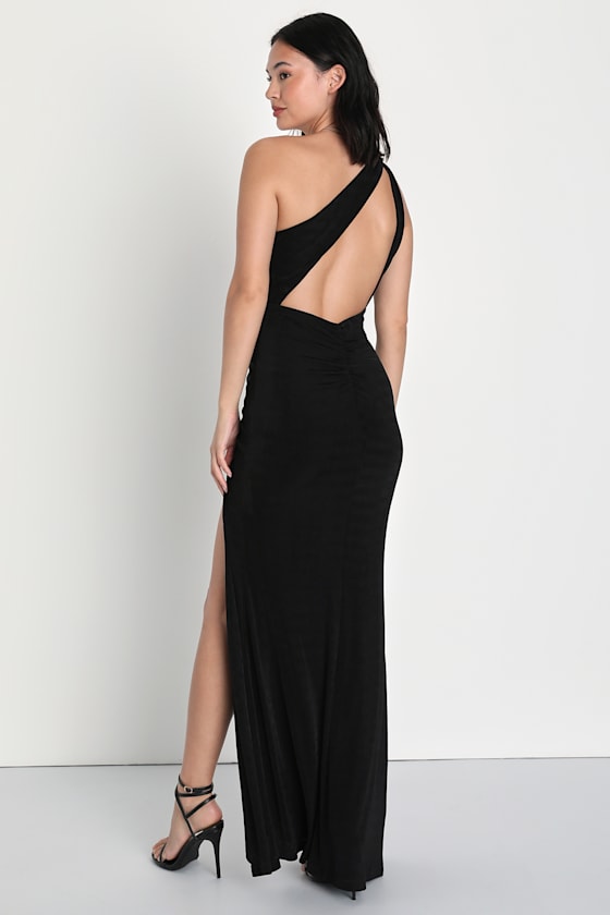 Especially Breathtaking Black Ruched One-Shoulder Maxi Dress