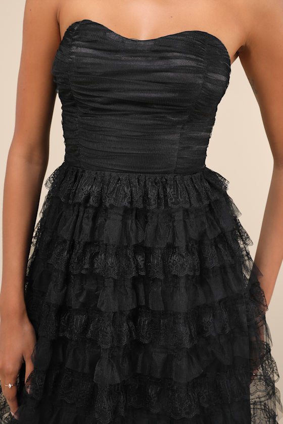 Immensely Exquisite Black Tulle Strapless Tiered Midi Dress