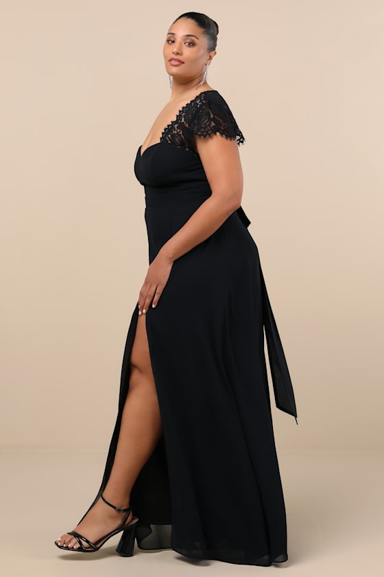 Momentous Moments Black Lace Backless Maxi Dress