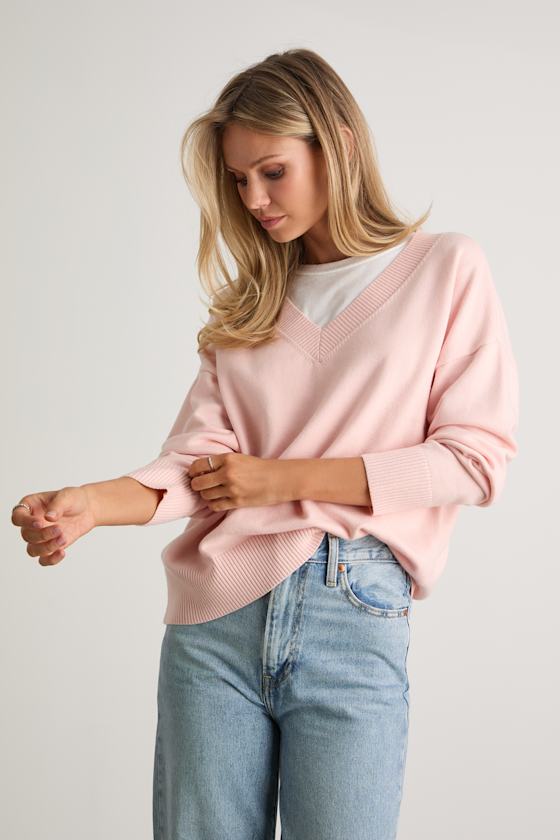 Quinee Light Pink V-Neckline Oversized Sweater