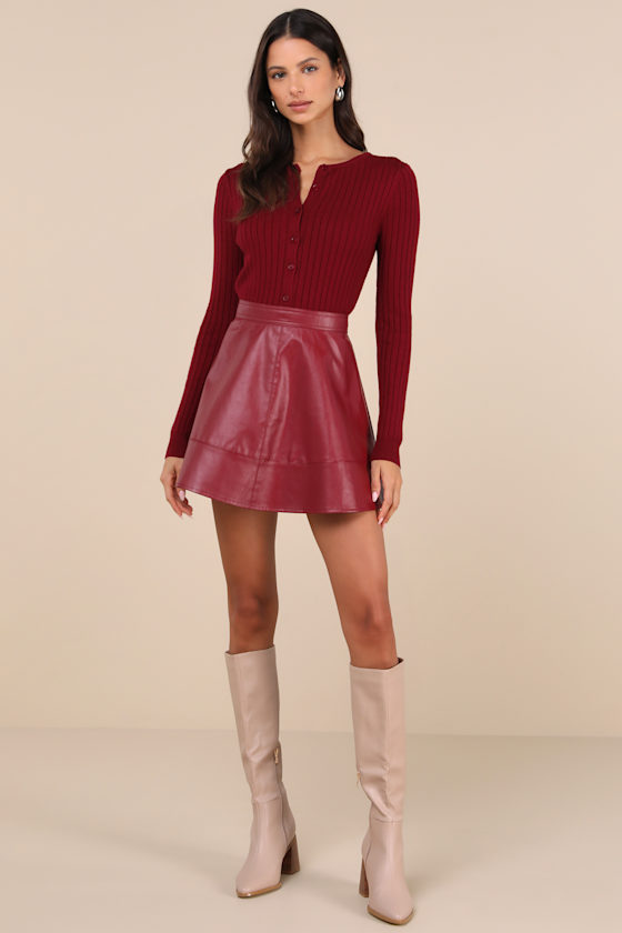 Perfect Classic Burgundy Ribbed Knit Cardigan Sweater