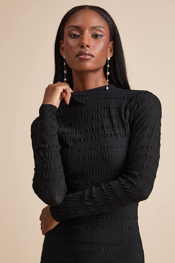 Trendsetting Design Black Textured Long Sleeve Maxi Dress