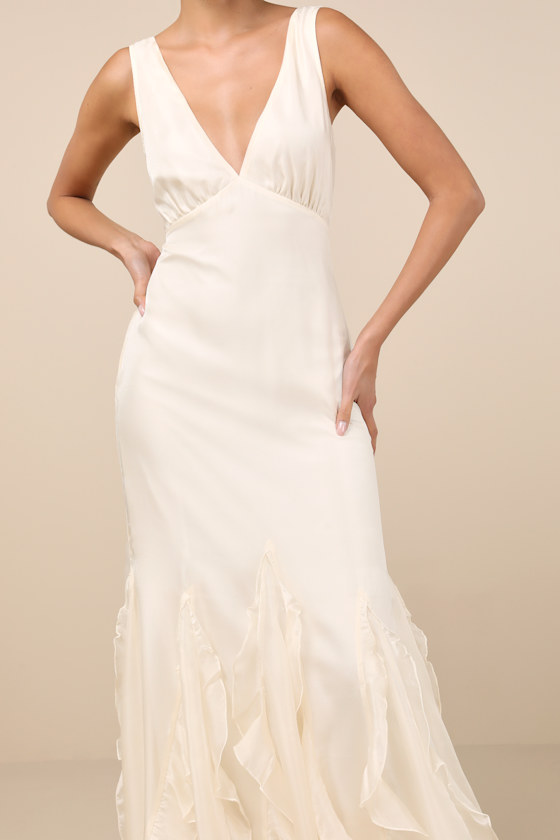 Deluca Ivory Sleeveless Ruffled Maxi Dress