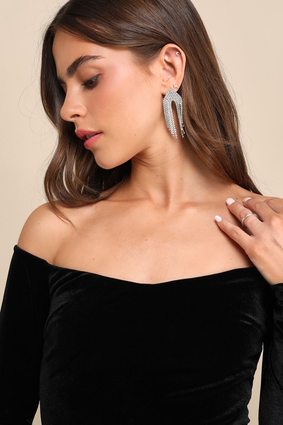 Midnight Aura Black Velvet Off-the-Shoulder Mini Bodycon Dress