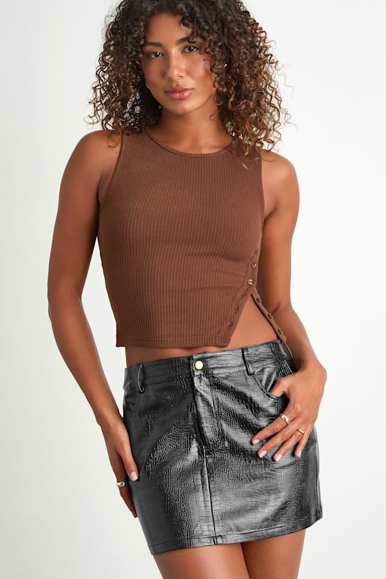 Excellent Mood Black Croc-Embossed Vegan Leather Mini Skirt