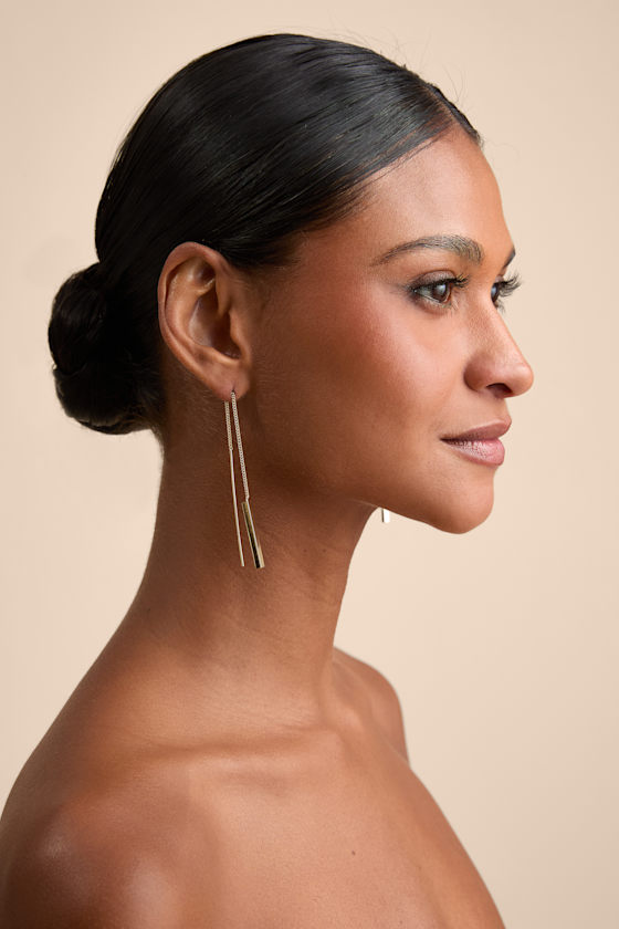 Keep it Chic Gold Threader Earrings