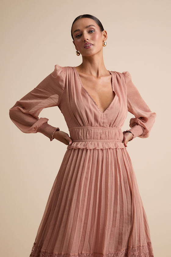 Cambree Mauve Pink Pleated Blouson Sleeve Lace Midi Dress