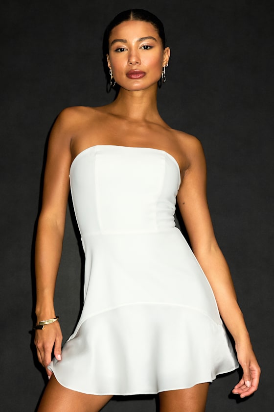 Compelling Style White Strapless Mini Dress