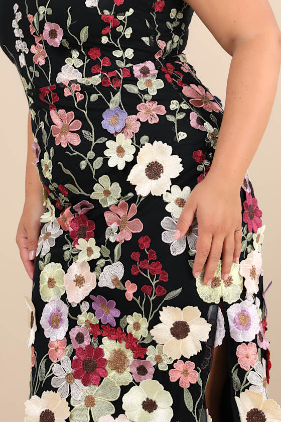 Thriving Energy Black 3D Floral Embroidered Lace-Up Midi Dress