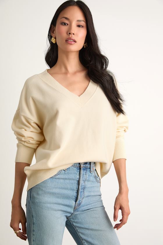 Quinee Cream V-Neckline Oversized Sweater